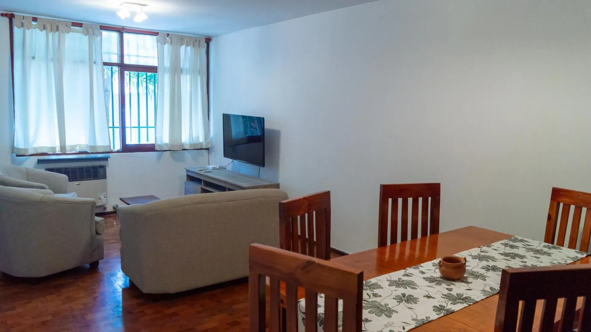 Amplio Departamento Centrico Mendoza location
